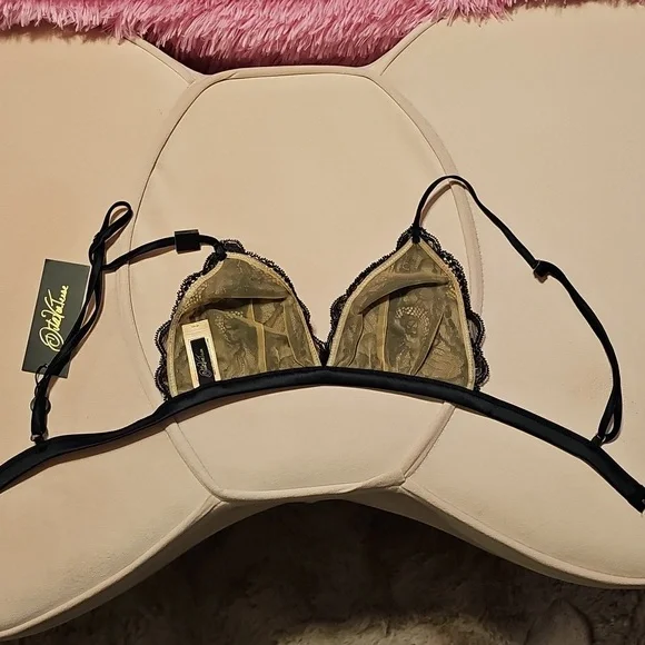 Dita Von Teese Countess Bra - Picture 8 of 8